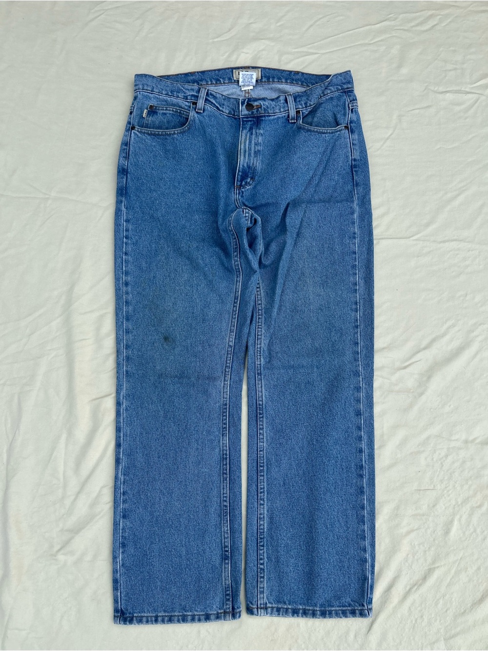 Men's Relaxed Straight Jeans in Classic Blue